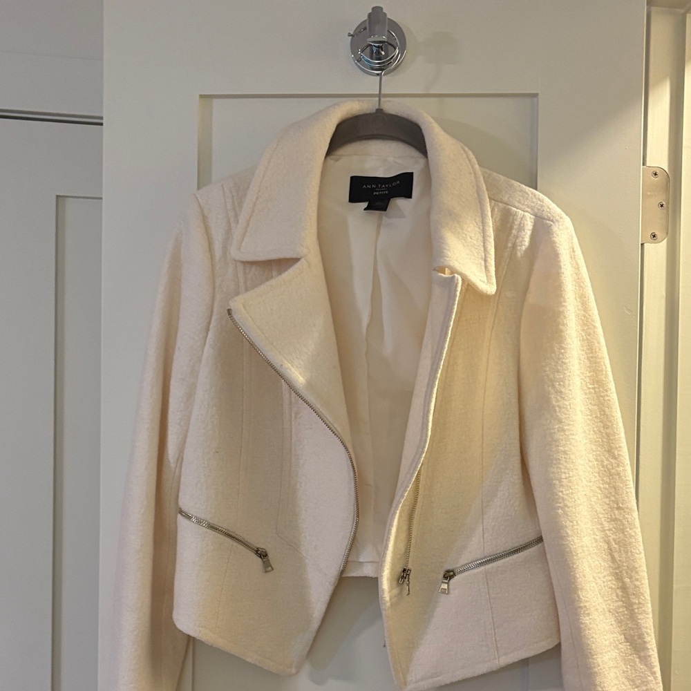Ann Taylor Cream Teddy Jacket - Picture 8 of 8